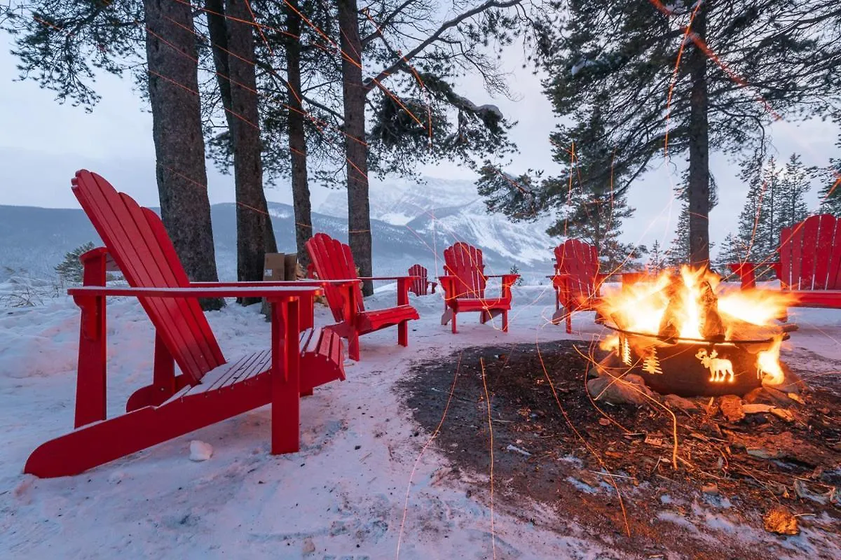 Storm Mountain Lodge & Cabins Castle Junction Hotel