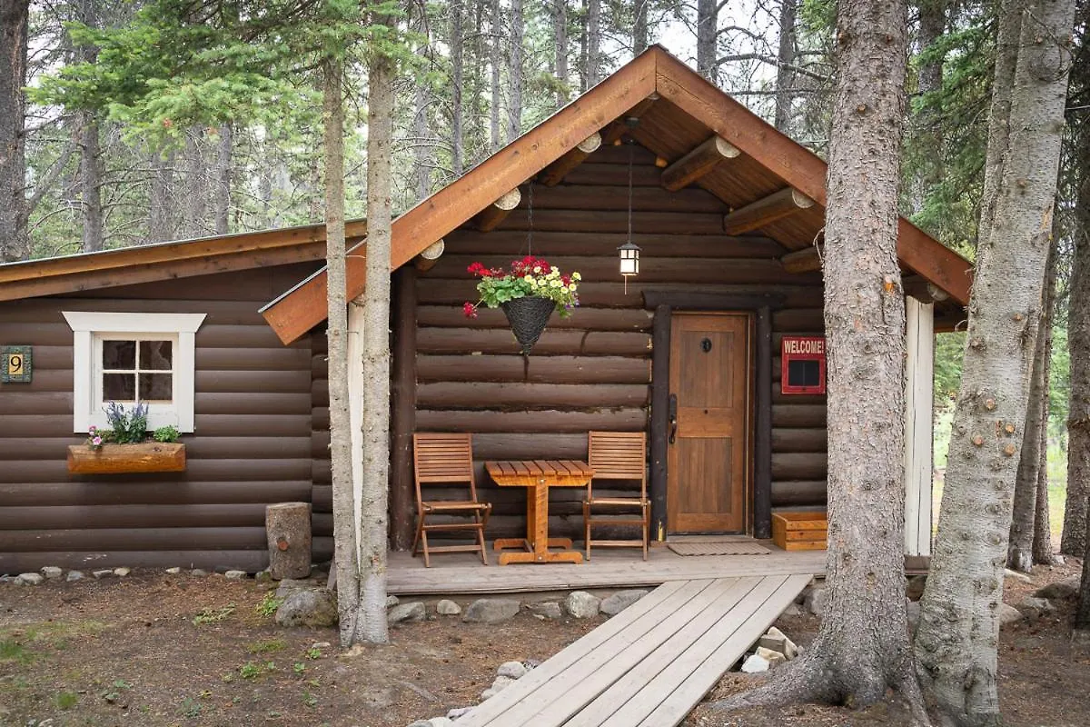 Storm Mountain Lodge & Cabins Castle Junction