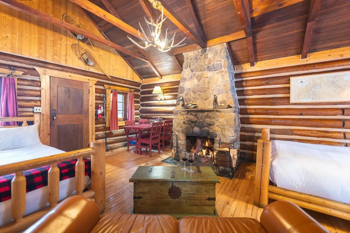 Storm Mountain Lodge & Cabins Castle Junction