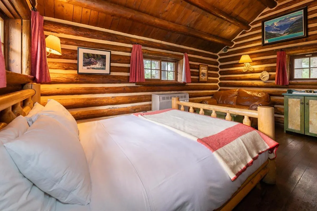 Storm Mountain Lodge & Cabins Castle Junction