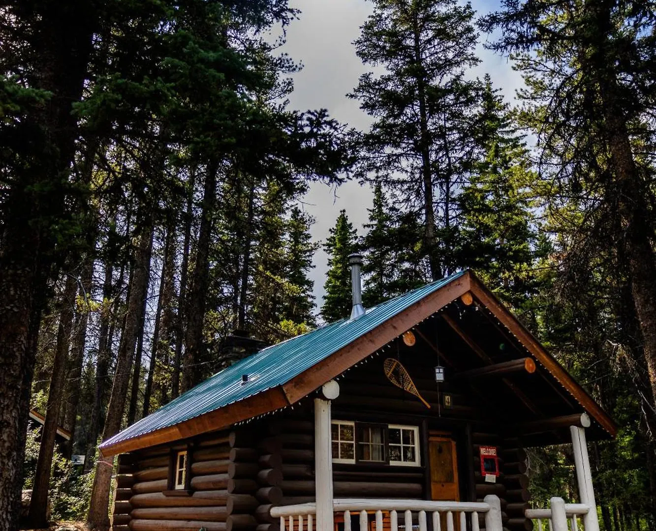Storm Mountain Lodge & Cabins Castle Junction